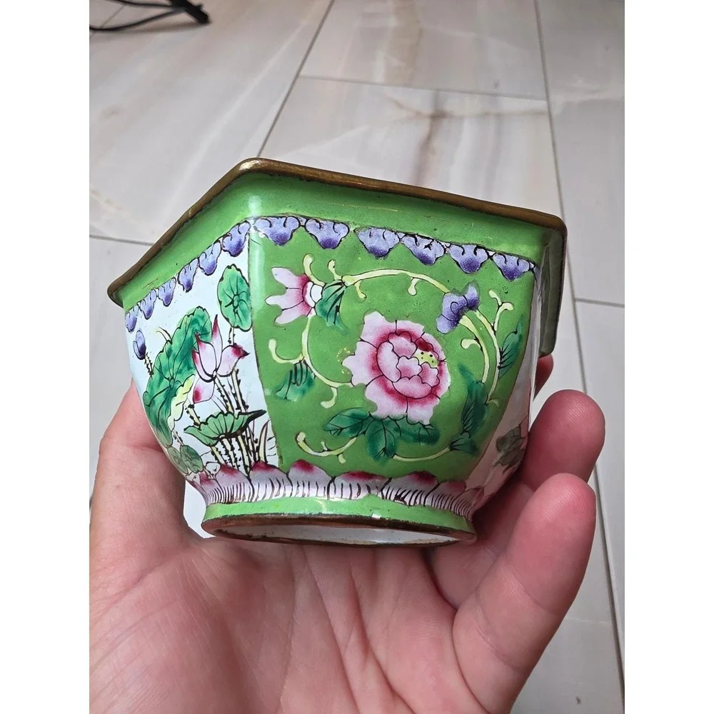 Vintage Chinese Cloisene Enamel Hexagonal Bowl Green Floral‎ Bird 4.25